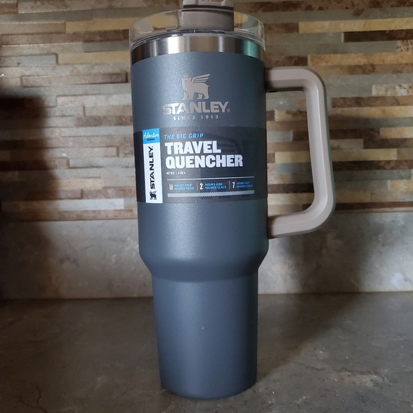 NEW Stanley Adventure Quencher 40oz Tumbler Coal - Picture 7 of 11